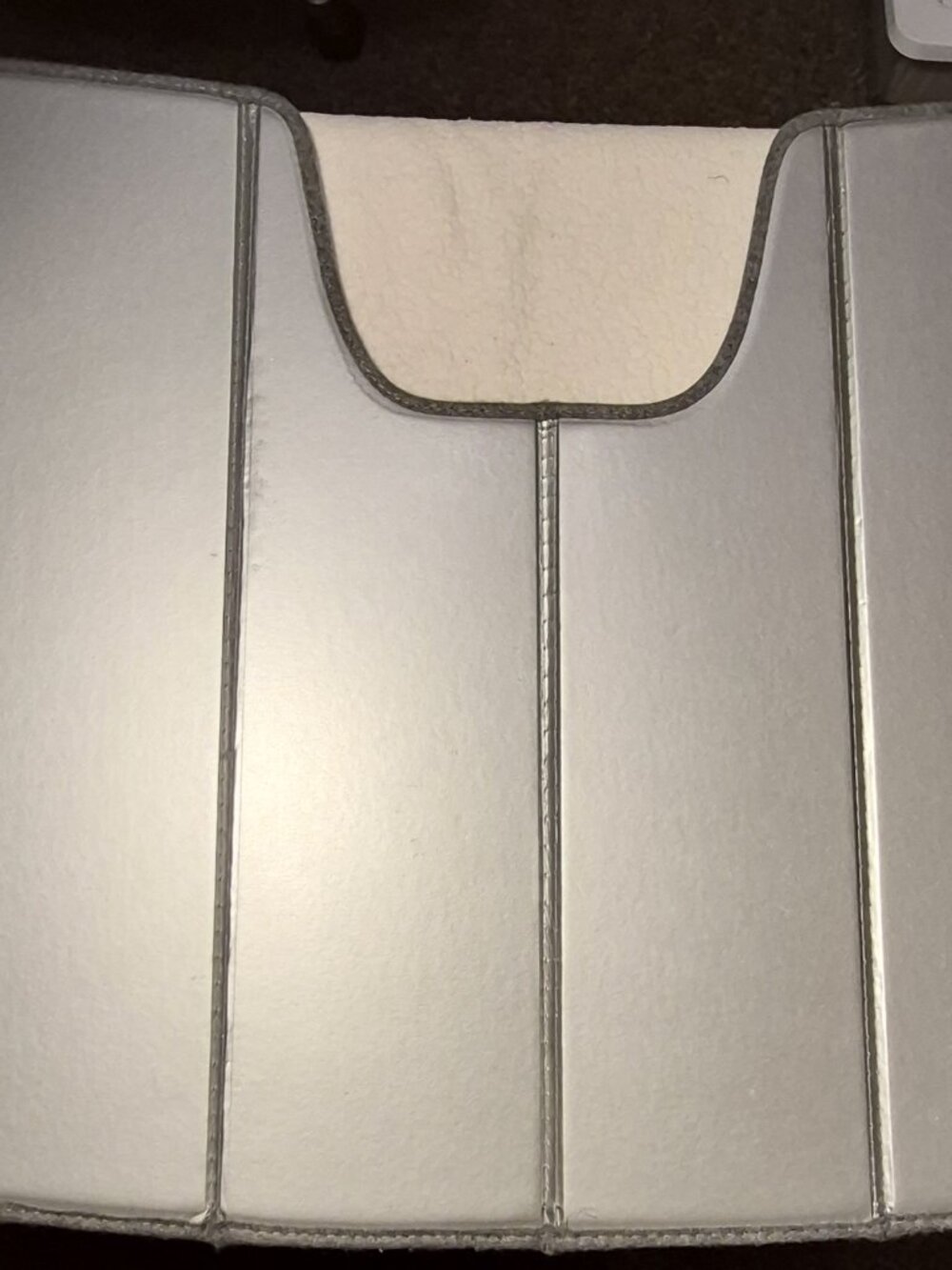 GM Genuine Windshield Sunshade 2021-2025 Chevy Tahoe 84446396 Covercraft Used